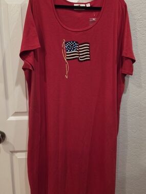 Quacker Factory Red Short Sleeve Tee Dresswith Sequin Flag Detail